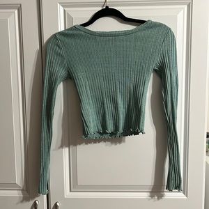 Aeropostale crop sweater (Size: Small)